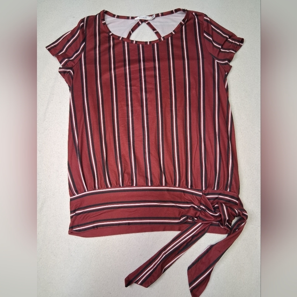 4/20$ Ricki's Burgundy Striped Tie-Front Blouse